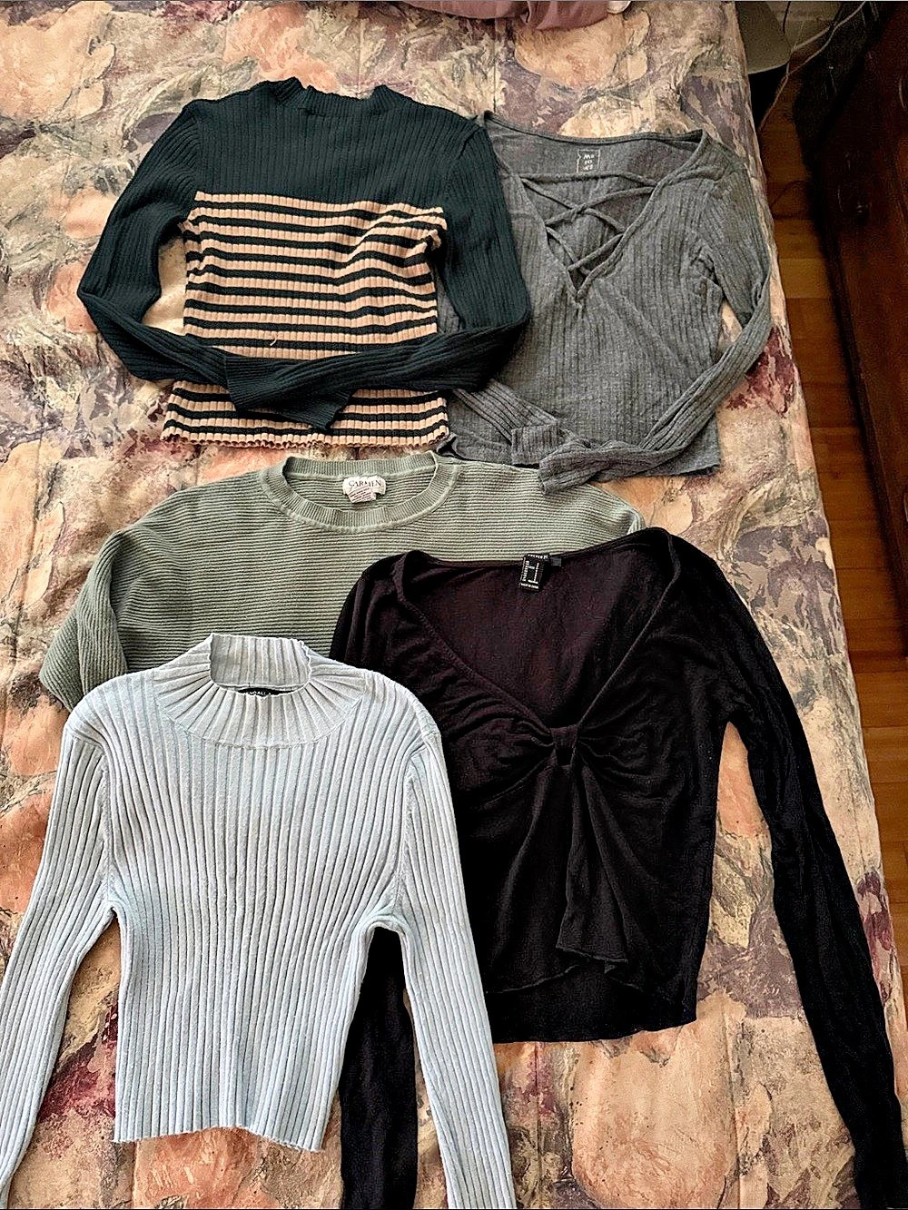 Forever 21 Striped Long-Sleeve Tops in Black & Gray